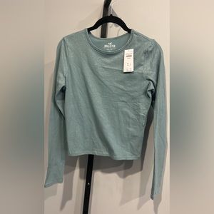 Hollister Must-Have Baby Tee Long Sleeve Shirt Size Medium